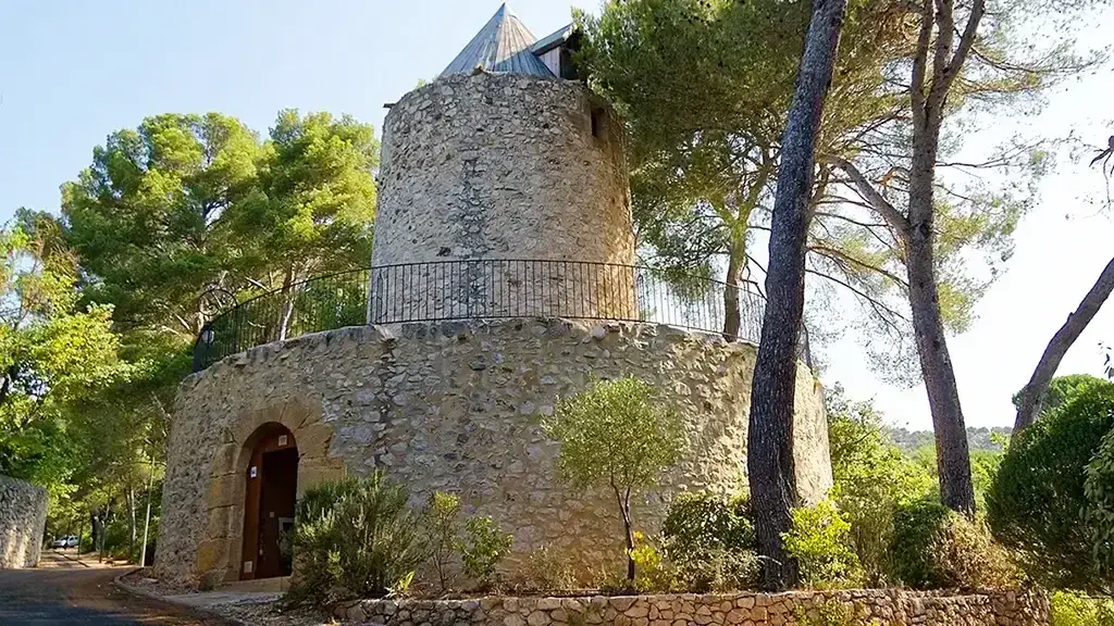 Moulin Cézanne au Tholonet près de la Sainte-Victoire